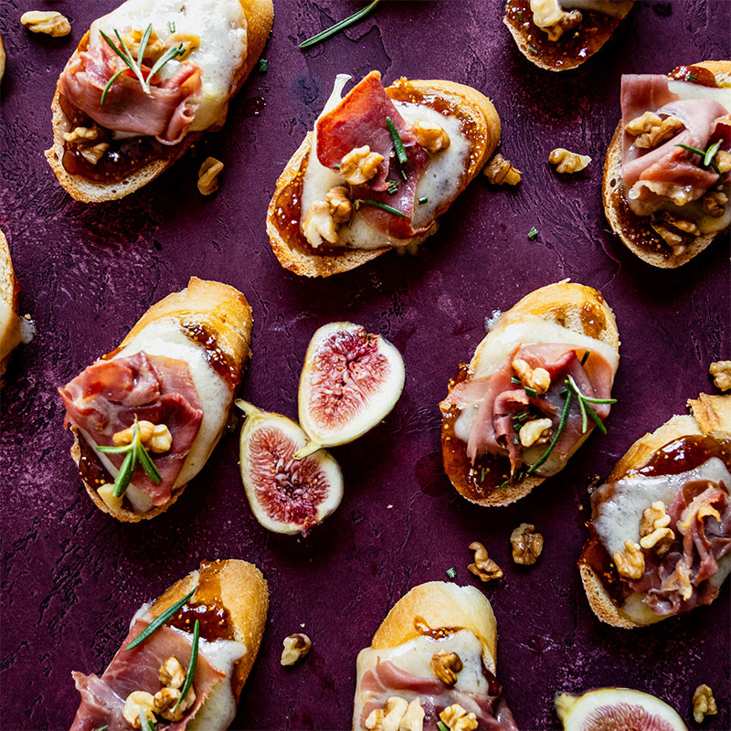 Fig-Prosciutto Crostini