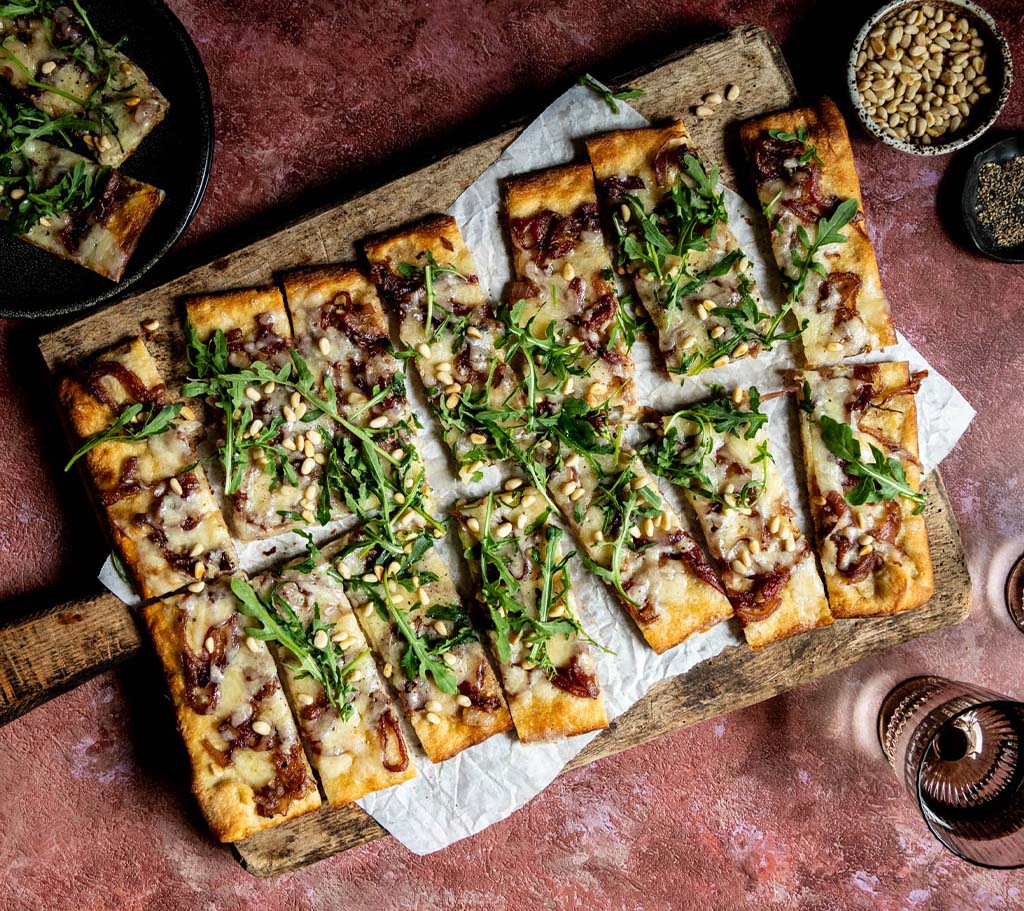 Caramelized Onion & Arugula Pizza