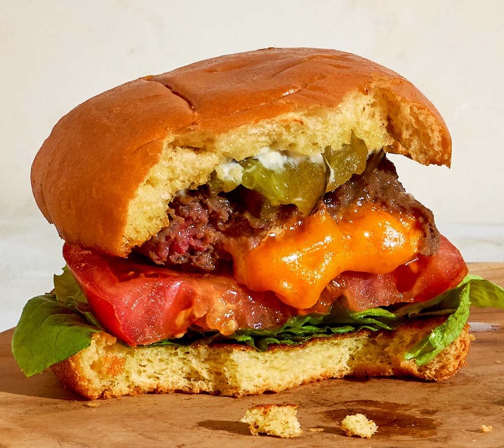 Cheddar Cheese-Stuffed Burgers